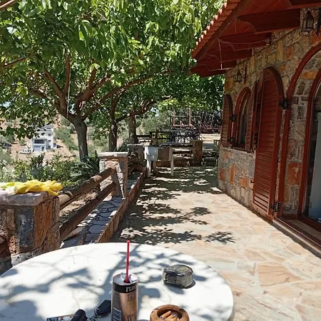 Despoina Holiday home Amarynthos